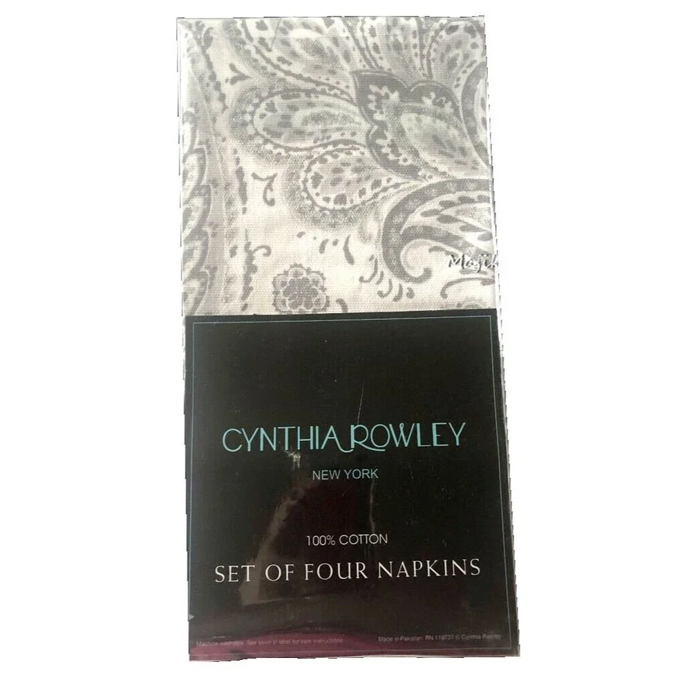 Cynthia Rowley Christmas Paisley Fabric Napkins Set of 4 Holiday Gray Silver